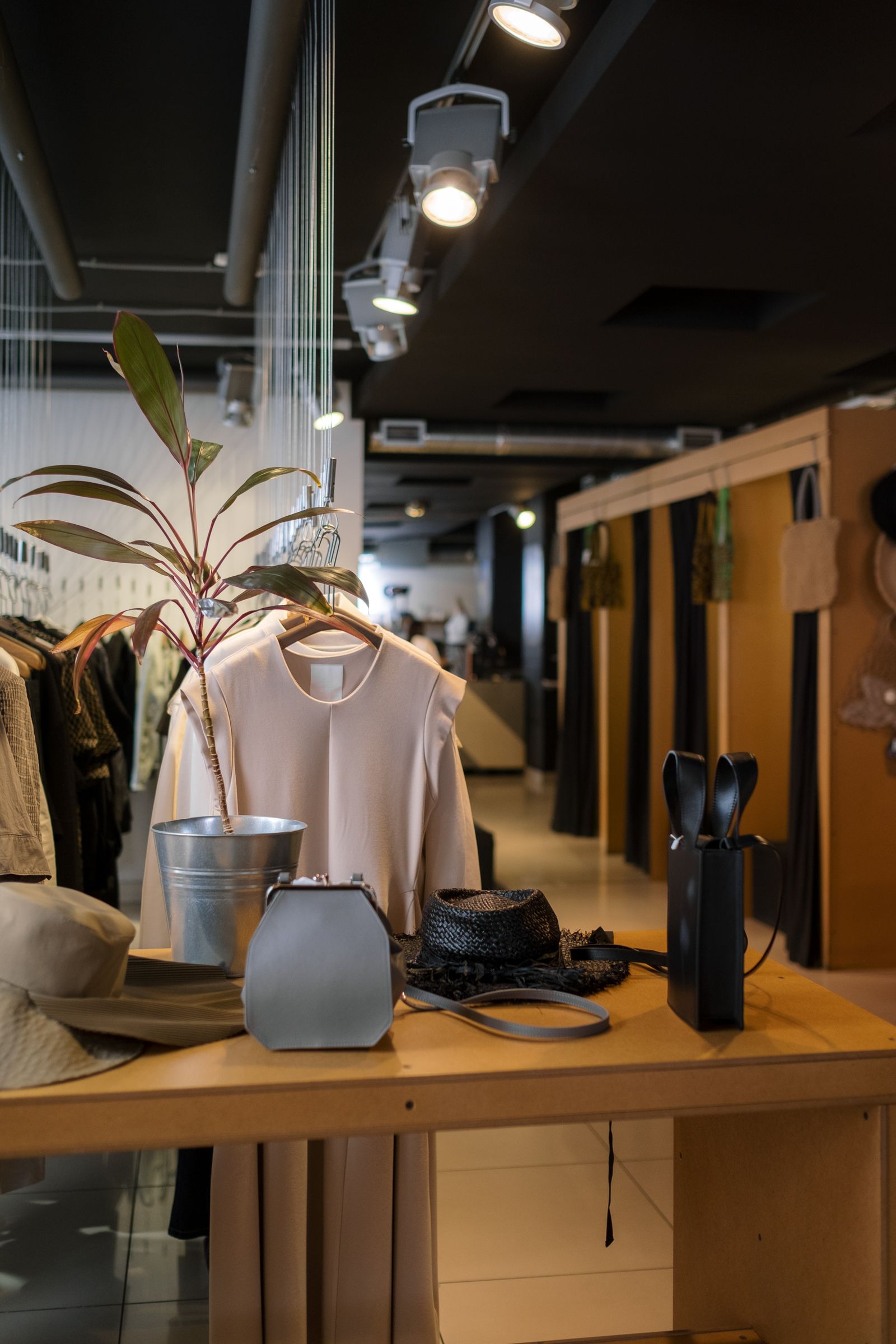 Illustrative retail environment